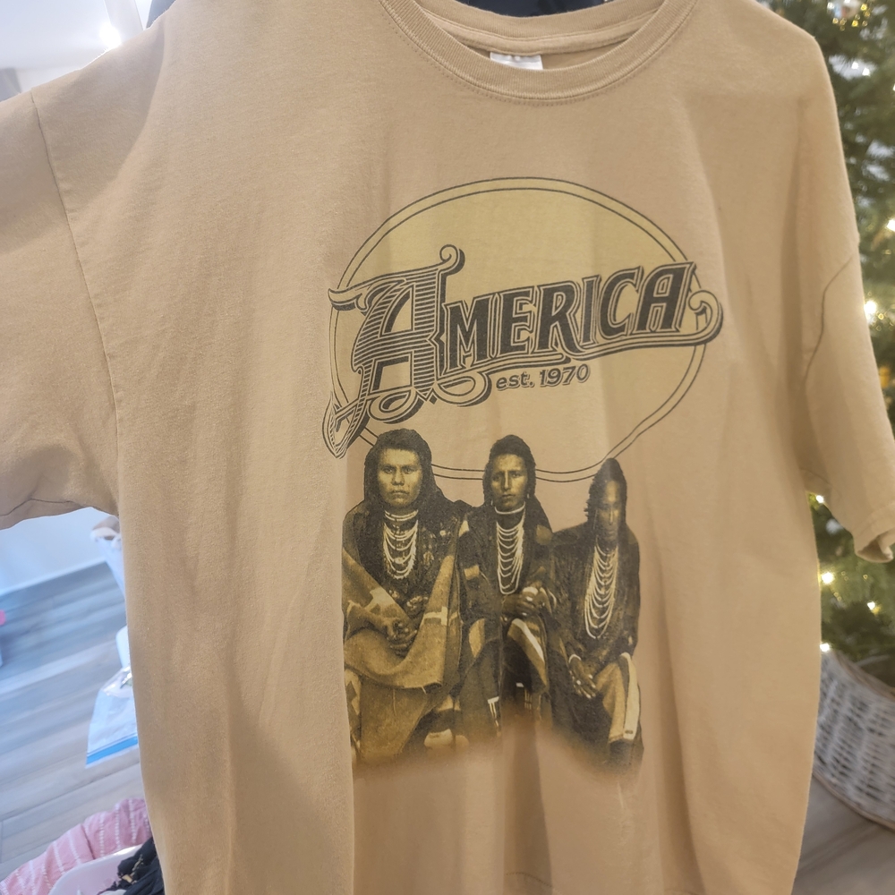 Vintage America Band T-shirt Graphic